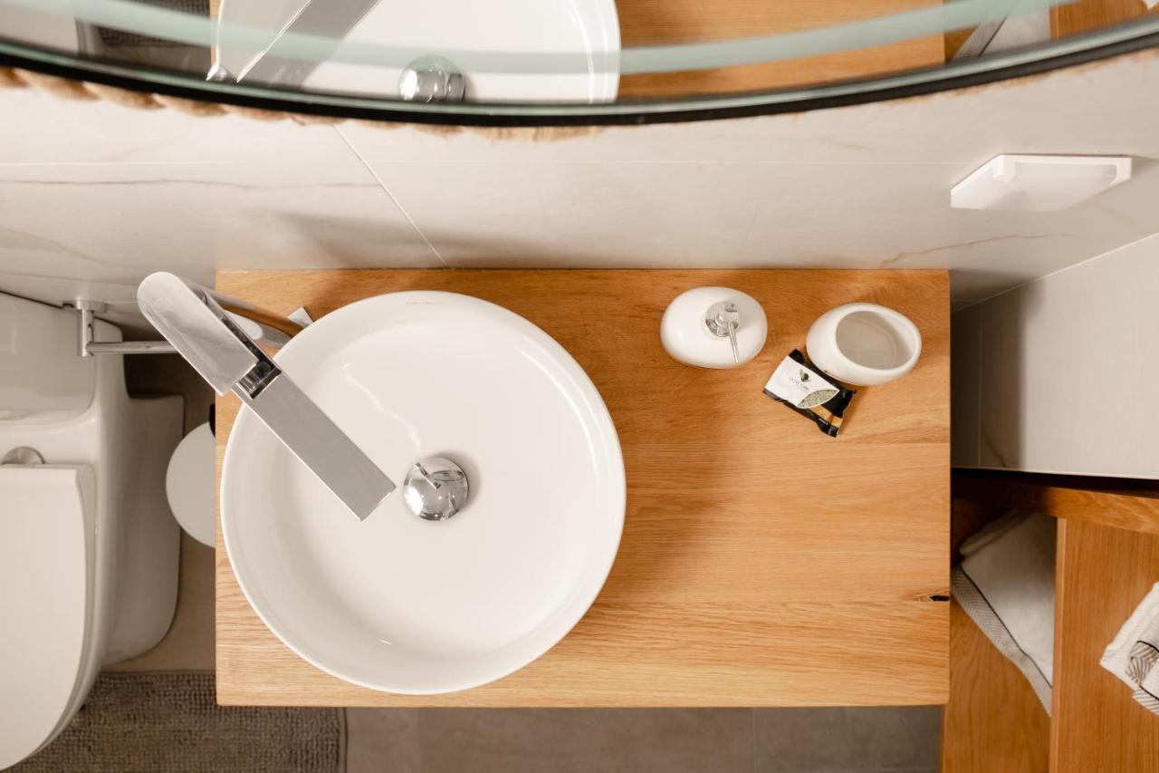 New Luxury Studio In The Heart Of Thiseio. Athen Eksteriør billede